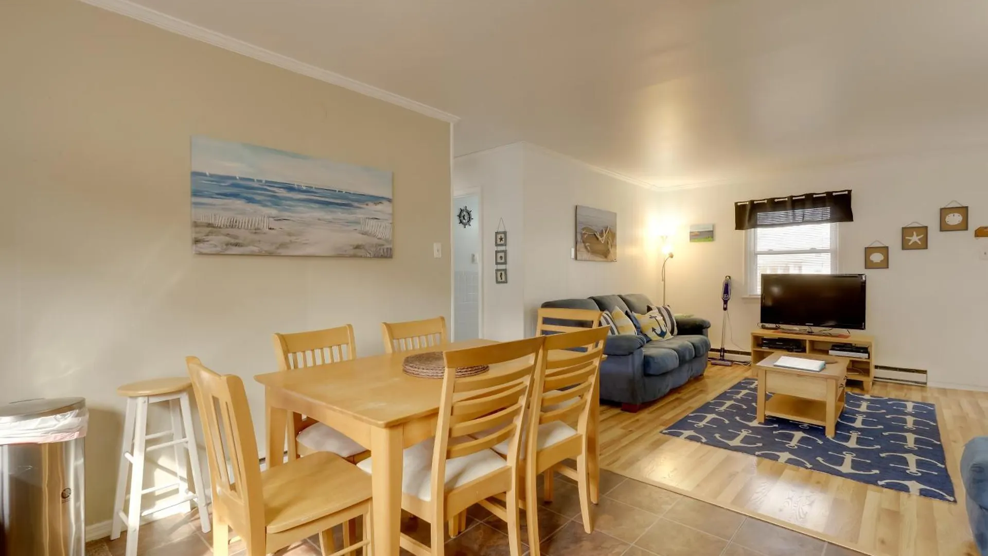 The English Condo Rental W And Beach And Bay Access! Ocean City 0*,  United States